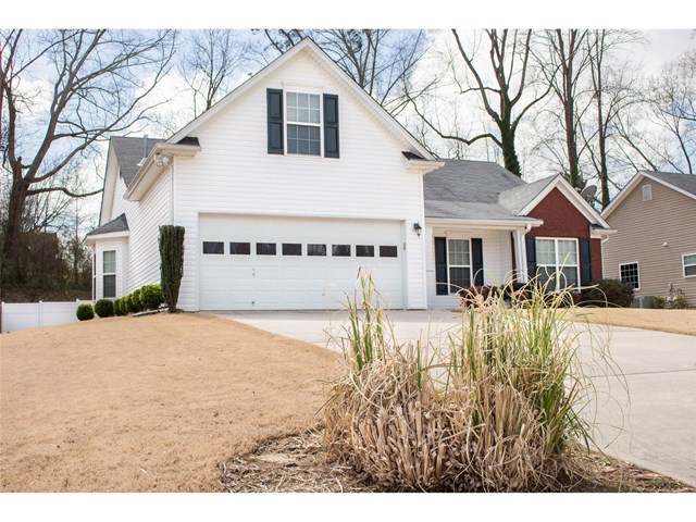 213 Sandstone Dr, Hampton, GA 30228 photo 2