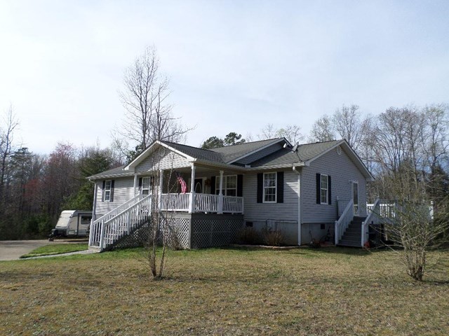 265 Yates St, Cornelia, GA 30531 photo 8