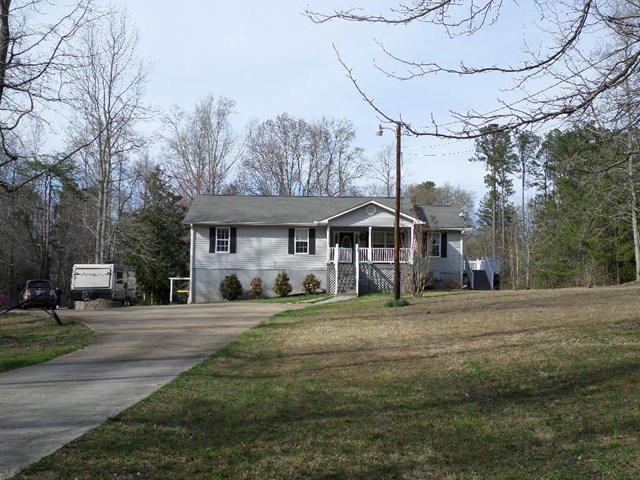 265 Yates St, Cornelia, GA 30531 photo 2