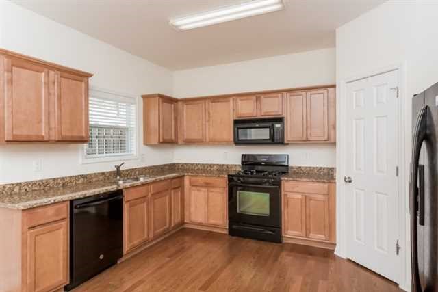 2107 Executive Dr, Duluth, GA 30096 photo 5