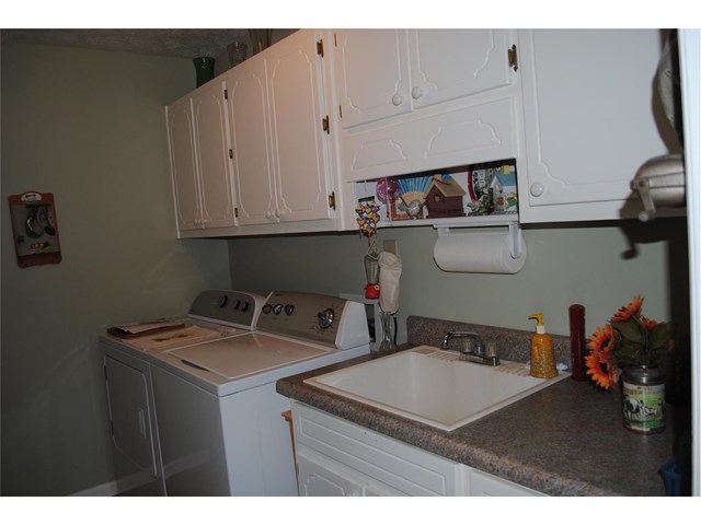 181 Hayes Cir, Rex, GA 30273 photo 17