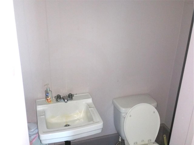 406 E Spring St, Monroe, GA 30655 photo 9
