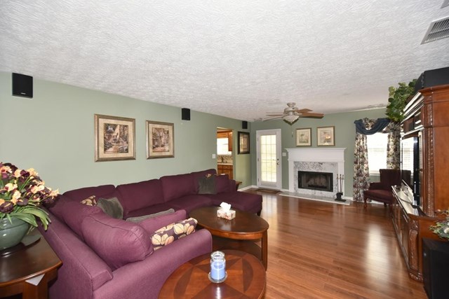 625 Mountainview Dr, Covington, GA 30016 photo 3