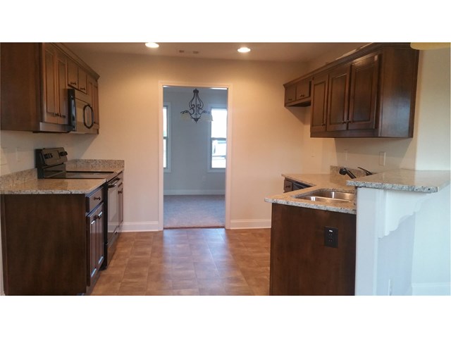 308 Thoroughbred Trl, Monroe, GA 30655 photo 3