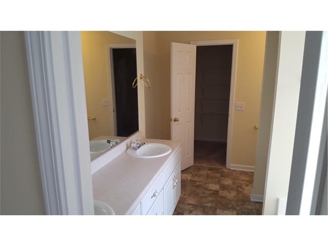 377 Arrowhatchee Dr, Winder, GA 30680 photo 4