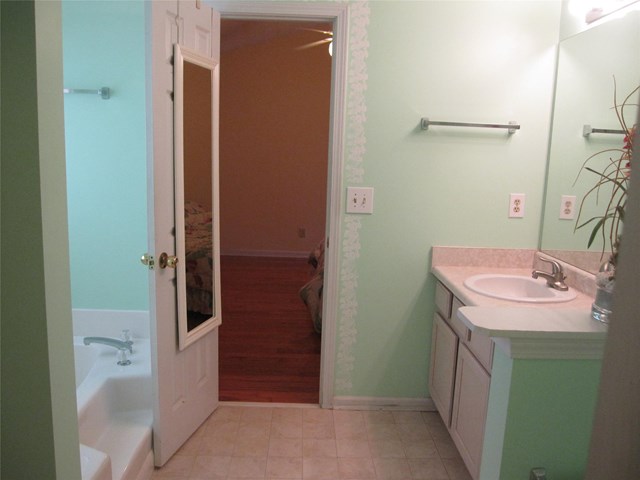 6509 Pine Grove Ct, Morrow, GA 30260 photo 9