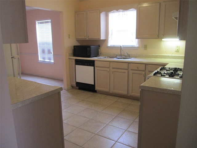 6509 Pine Grove Ct, Morrow, GA 30260 photo 6