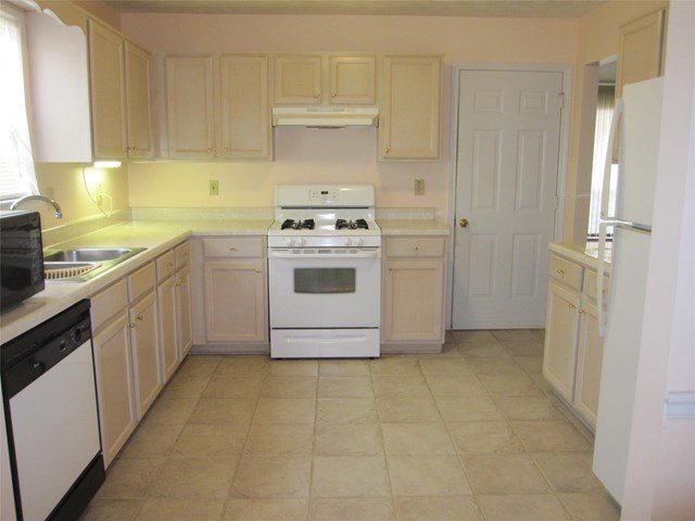 6509 Pine Grove Ct, Morrow, GA 30260 photo 5
