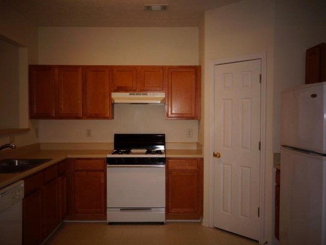 2224 Dandridge Dr, Duluth, GA 30096 photo 4