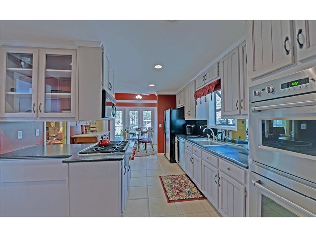 9770 Farm Brook Ln, Alpharetta, GA 30022 photo 8
