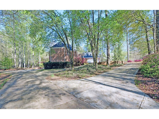 9770 Farm Brook Ln, Alpharetta, GA 30022 photo 25