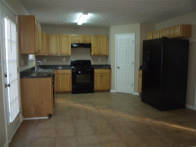 85 Rock View Ln, Covington, GA 30016 photo 3