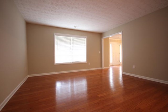 965 Pebble Bend Dr, Grayson, GA 30017 photo 13
