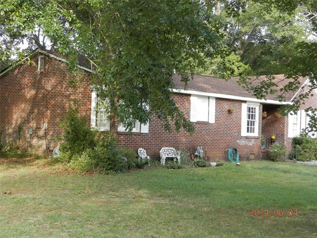 289 Orlando Dr, Toccoa, GA 30577 photo 2