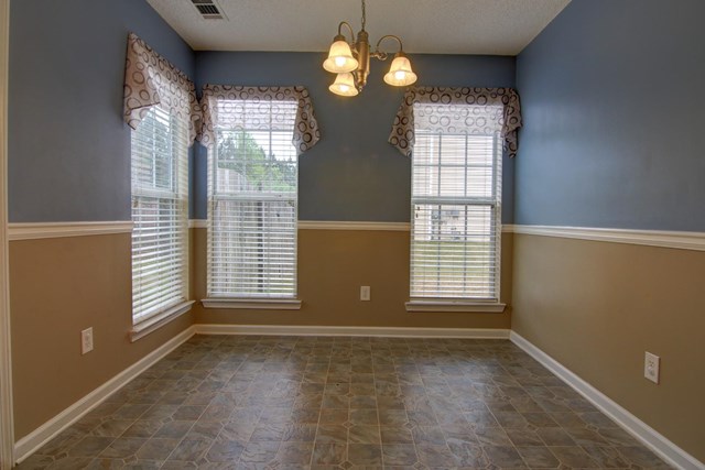 260 Ridge Pointe Dr, Covington, GA 30016 photo 9