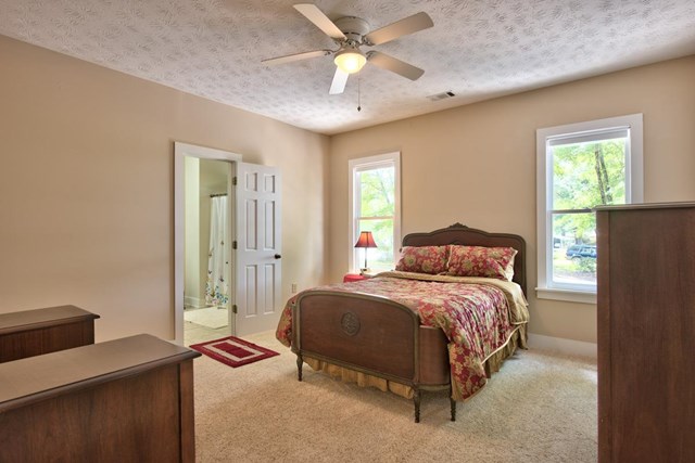 139 Hawkins Ave, Rutledge, GA 30663 photo 13