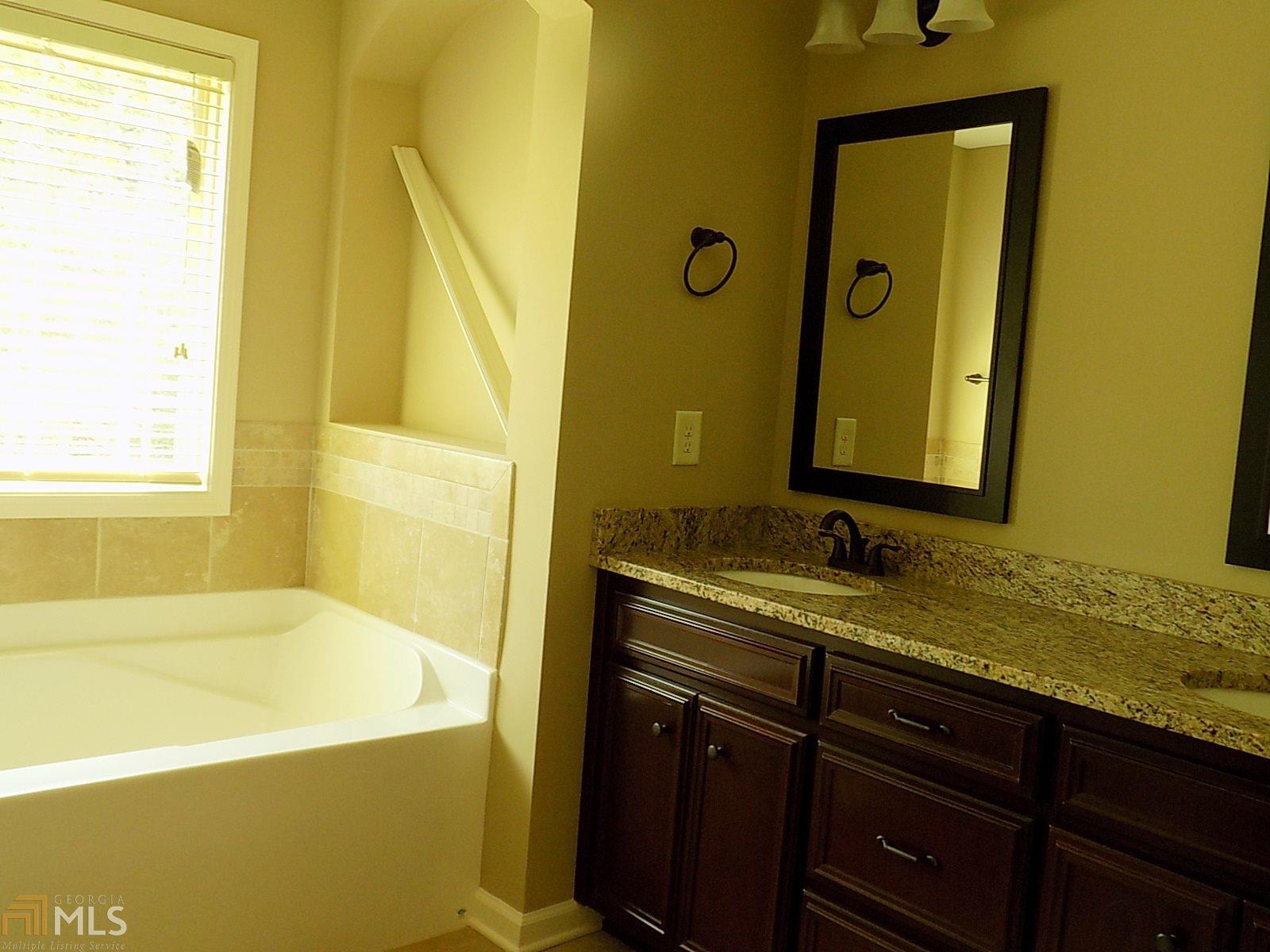 27 Stone Gate Dr, Lagrange, GA 30241 photo 9