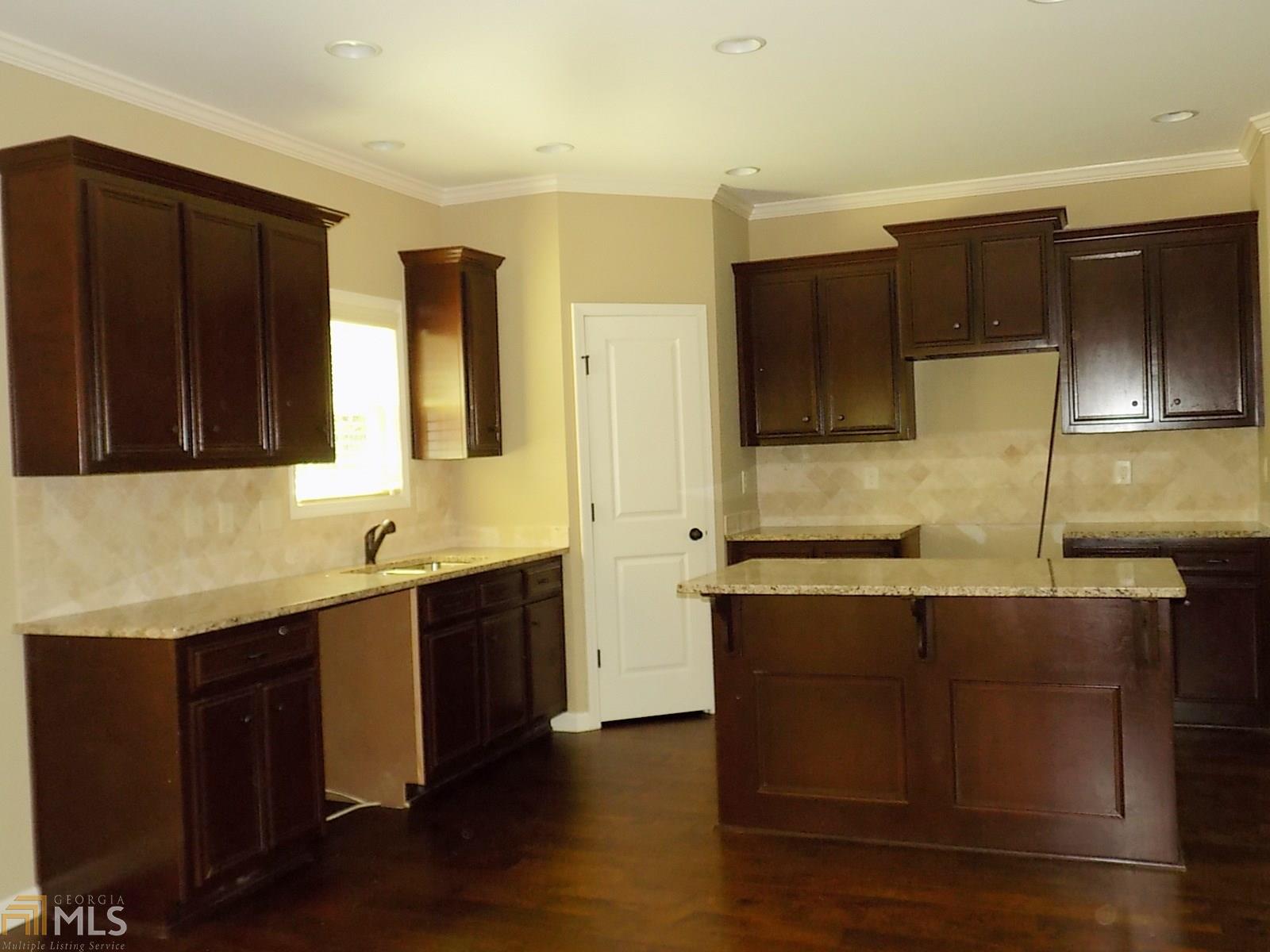 27 Stone Gate Dr, Lagrange, GA 30241 photo 4