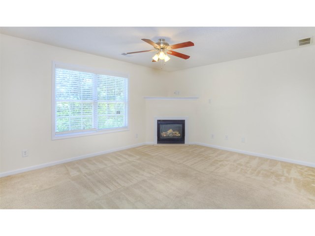 335 Fieldview Ln, Covington, GA 30016 photo 5