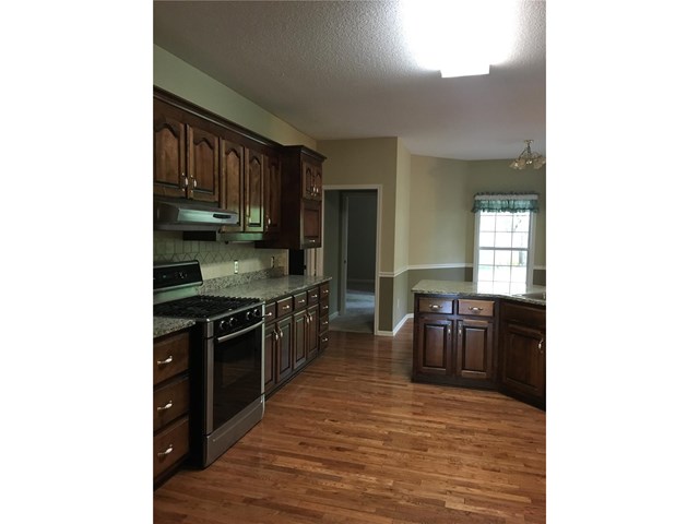 60 Foxdale Cir, Toccoa, GA 30577 photo 8