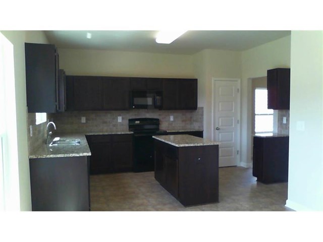 5778 Rex Ridge Loop, Rex, GA 30273 photo 4