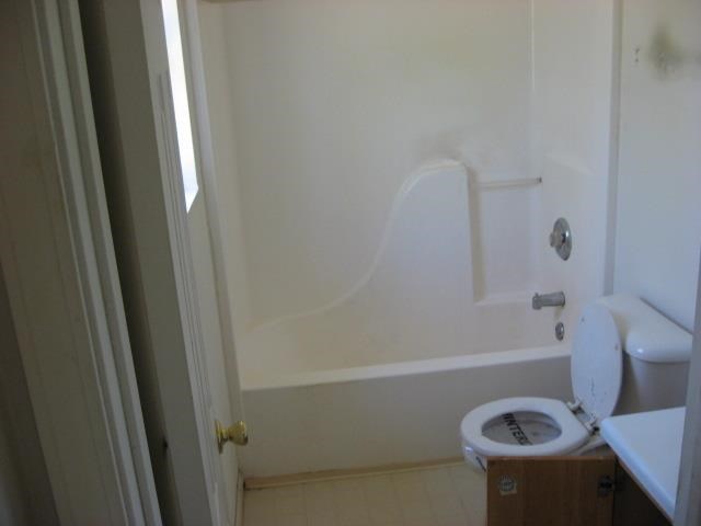 206 Bluff Ct, Jackson, GA 30233 photo 5