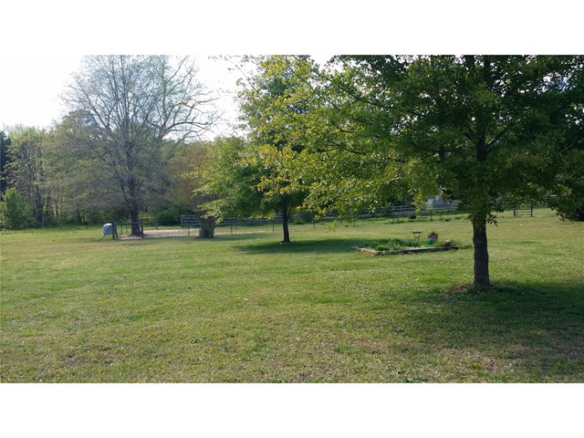 97 Crawley Rd, Williamson, GA 30292 photo 2
