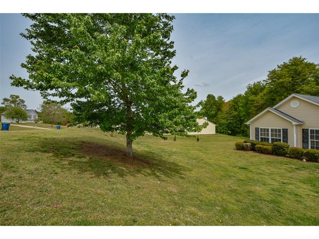 457 Valley Trce, Winder, GA 30680 photo 3