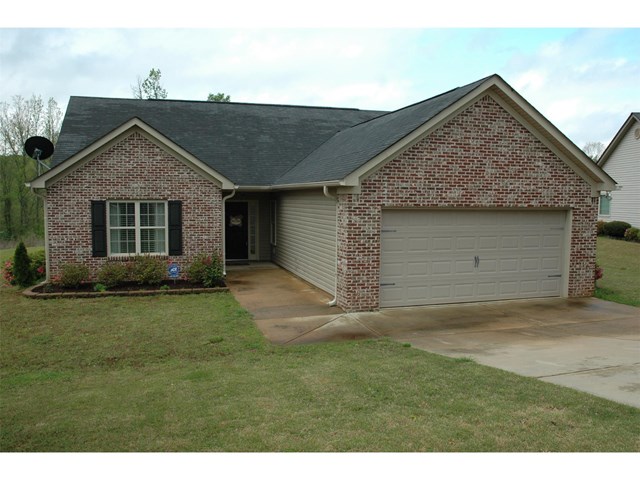 307 Perimeter Dr, Lagrange, GA 30241 photo 1