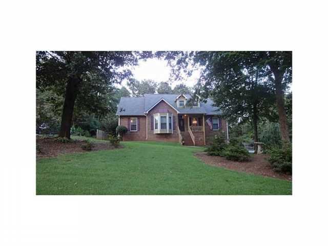 131 Hayes Cir, Rex, GA 30273 photo 2