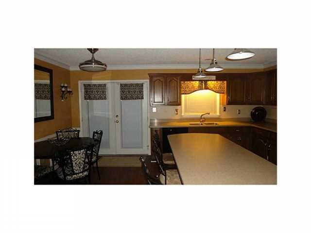 131 Hayes Cir, Rex, GA 30273 photo 8