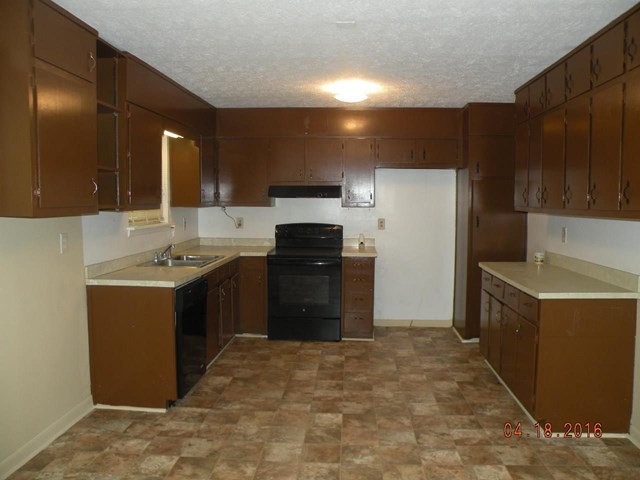 2254 Lanier Pl, Morrow, GA 30260 photo 5