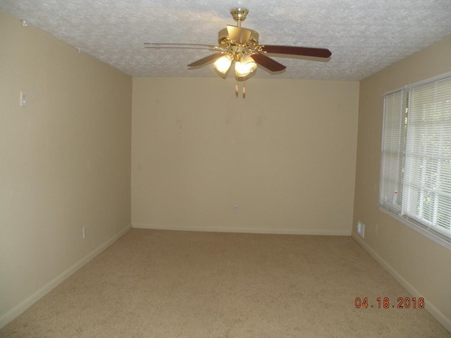 2254 Lanier Pl, Morrow, GA 30260 photo 4