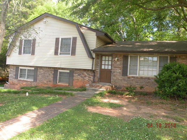 2254 Lanier Pl, Morrow, GA 30260 photo 1