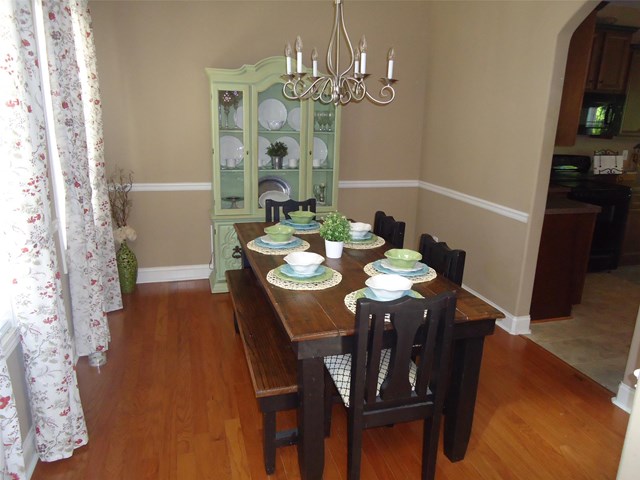 419 Jasmine Cir, Lagrange, GA 30241 photo 2