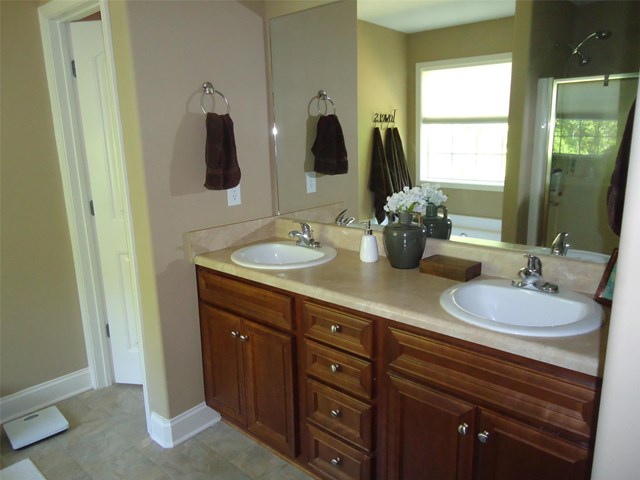 419 Jasmine Cir, Lagrange, GA 30241 photo 17