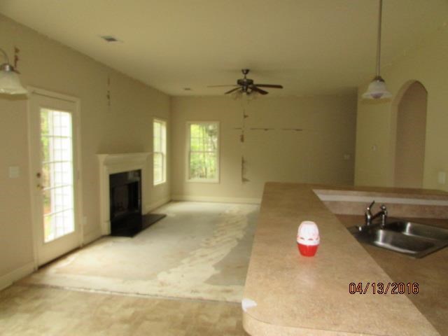 423 Jasmine Cir, Lagrange, GA 30241 photo 10
