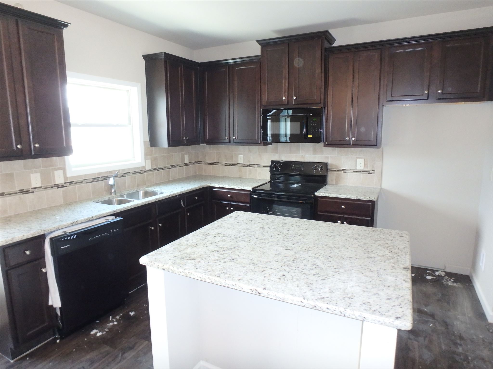 740 Walnut Woods Dr, Braselton, GA 30517 photo 9
