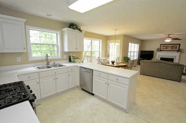 3473 Dunbar Ln, Suwanee, GA 30024 photo 11