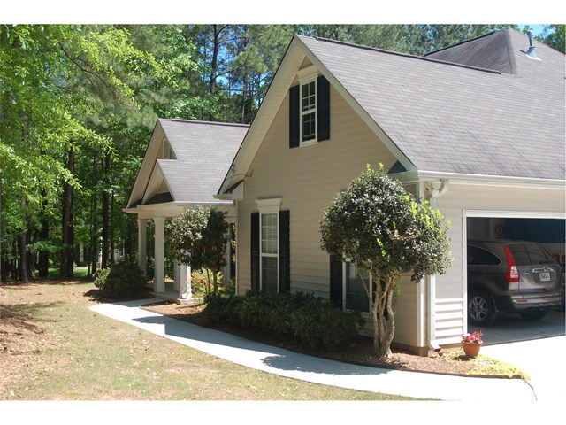 912 Talley St, Hampton, GA 30228 photo 1