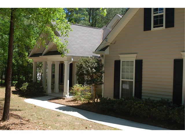 912 Talley St, Hampton, GA 30228 photo 2