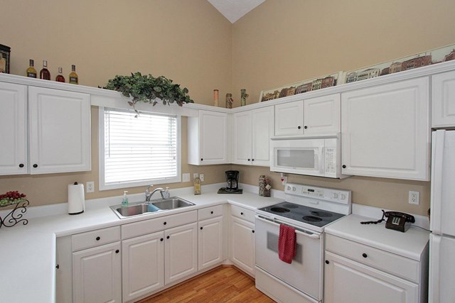 4205 Ruby Forest Blvd, Suwanee, GA 30024 photo 13