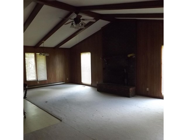 242 Dooley Dr, Toccoa, GA 30577 photo 2