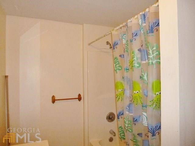 623 Falls Rd, Toccoa, GA 30577 photo 11