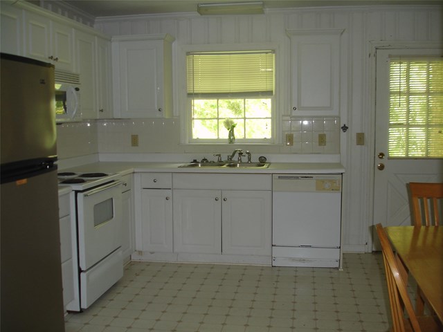 208 Sunset Dr, West Point, GA 31833 photo 5