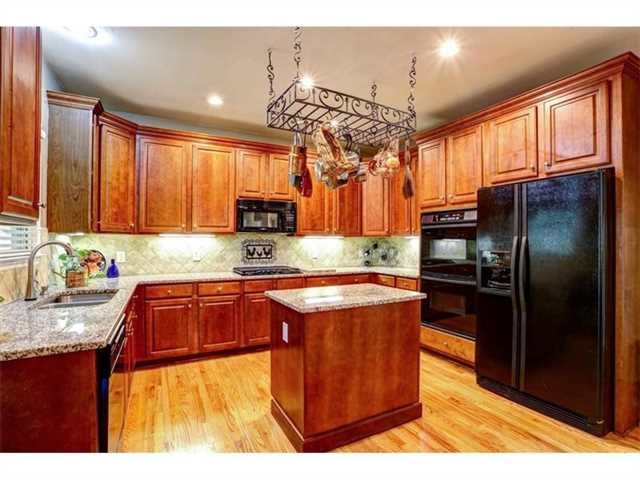 123 Riverview Dr, Suwanee, GA 30024 photo 9
