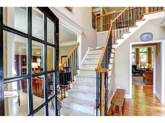 123 Riverview Dr, Suwanee, GA 30024 photo 3