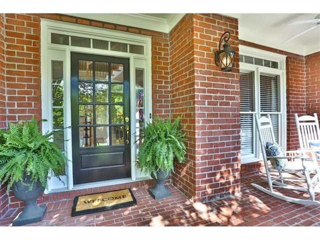 123 Riverview Dr, Suwanee, GA 30024 photo 2