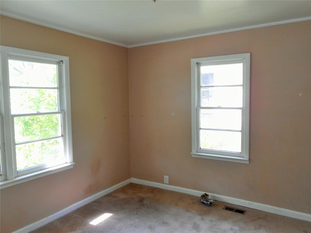 349 S Sage St, Toccoa, GA 30577 photo 5