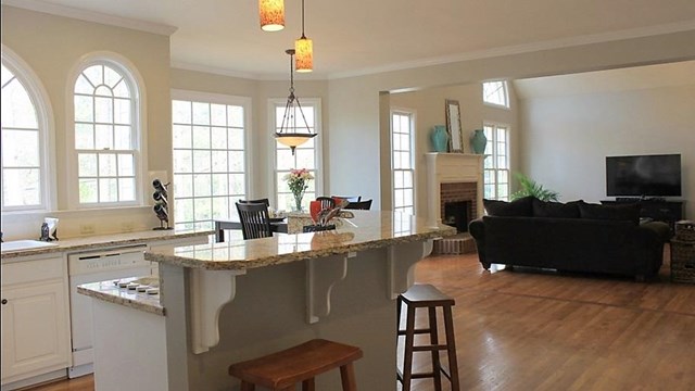 400 Eagles Pass, Alpharetta, GA 30004 photo 4